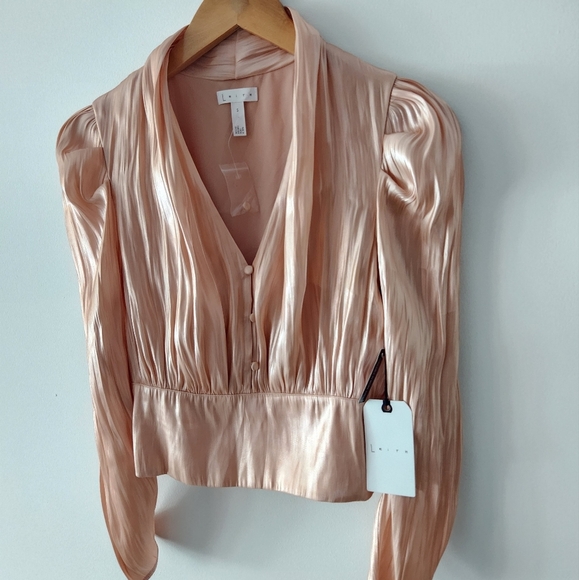 Leith Metallic Blouse - Picture 3 of 11